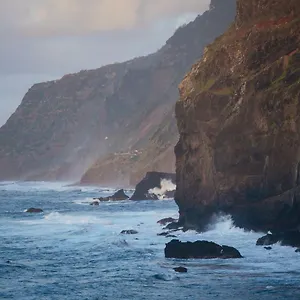 Casas Mare , Ponta Delgada, Madeira , Ponta Delgada (Madeira) Portogallo